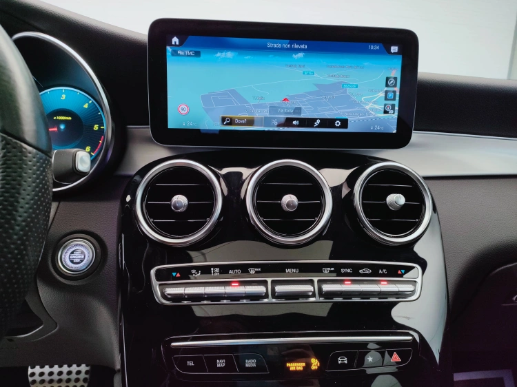 9 - Mercedes-Benz GLC Coupe 300 d Premium Plus 4matic auto