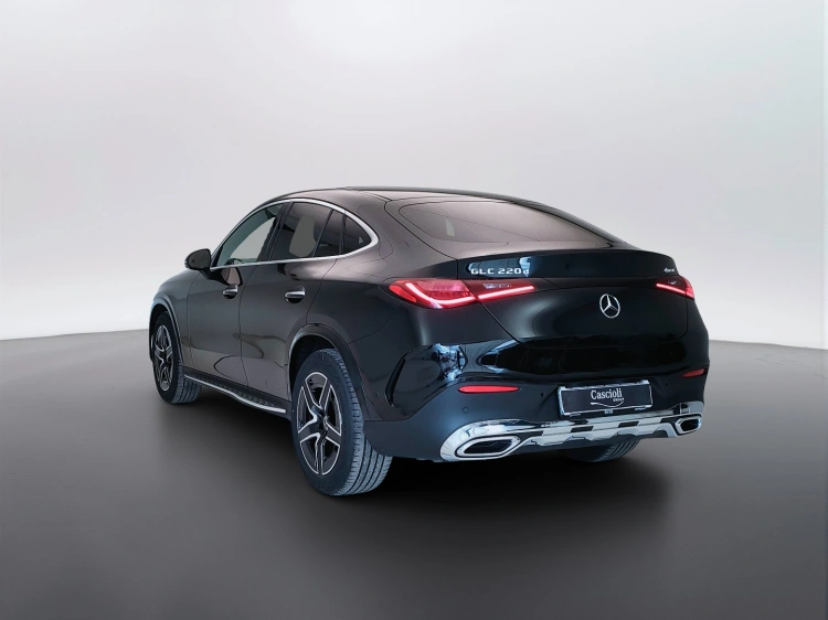 7 - Mercedes-Benz GLC 220 d AMG Line Premium Plus 4matic auto
