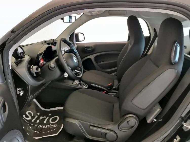 14 - smart fortwo Fortwo eq Pure 4,6kW