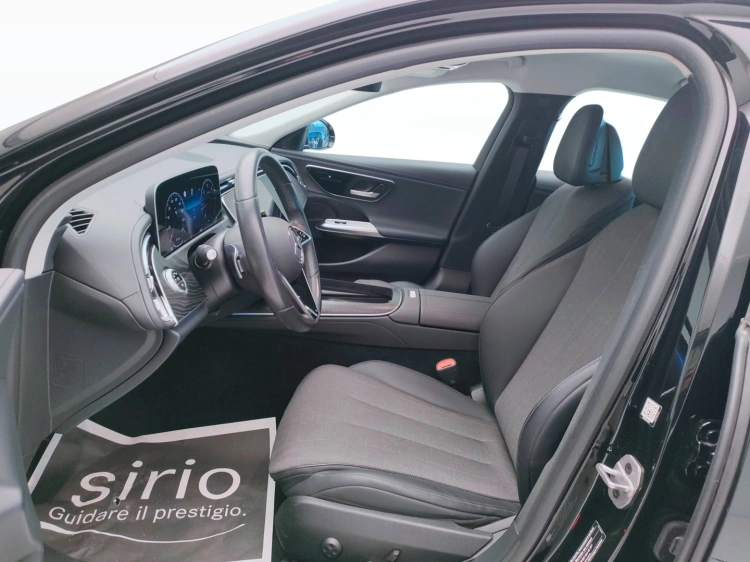 15 - Mercedes-Benz Classe E 220 d Advanced auto