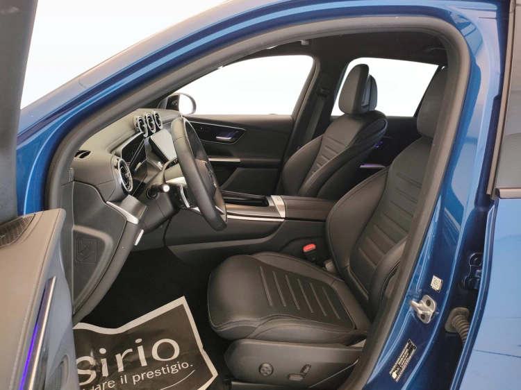 12 - Mercedes-Benz GLC 220 d AMG Line Advanced 4matic auto