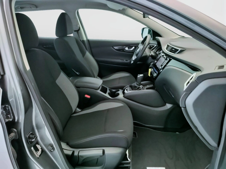 9 - Nissan Qashqai Qashqai 1.5 dci Business 115cv dct