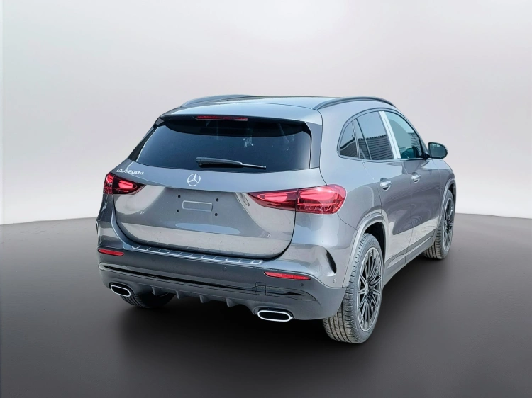 6 - Mercedes-Benz GLA 200 d automatic