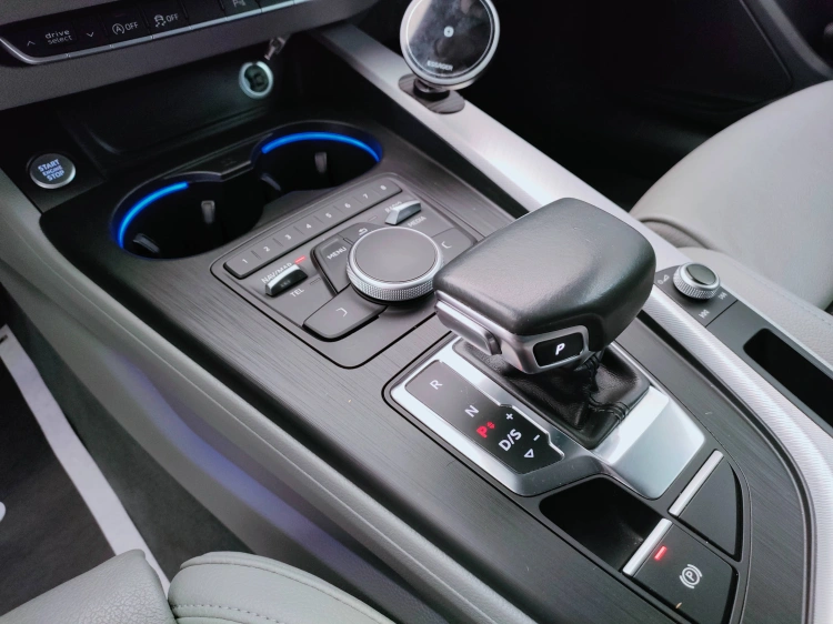 13 - Audi A5 A5 Coupe 40 2.0 tdi Business Sport quattro 190cv s-tronic