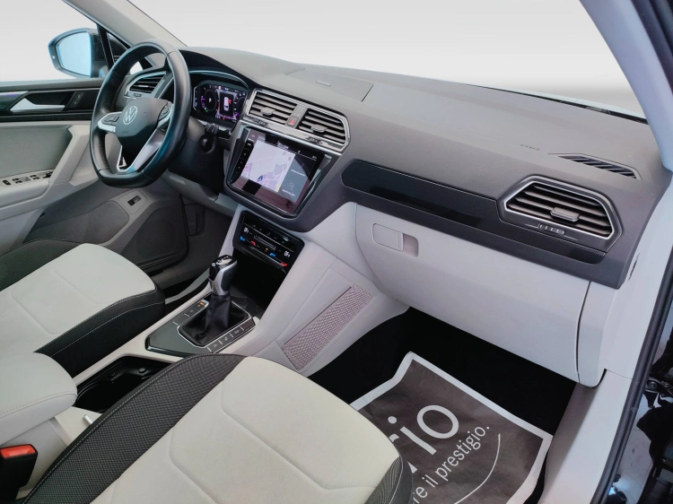15 - Volkswagen Tiguan Tiguan 2.0 tdi Elegance 150cv dsg
