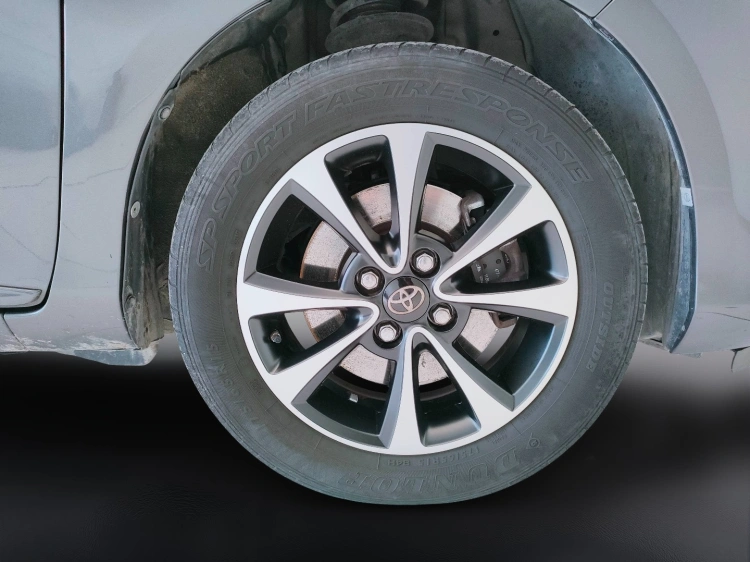 9 - Toyota Yaris Yaris 5p 1.5h Cool