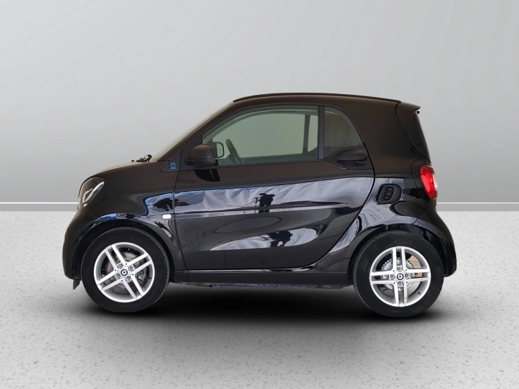 3 - smart fortwo Fortwo eq Pure 4,6kW