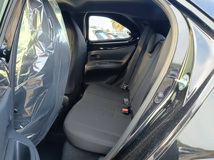 8 - Toyota AYGO X AYGO X 10B MT ACTIVE MY24