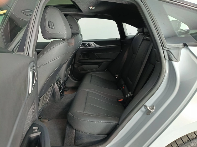 9 - BMW i4 M i4 M50 auto