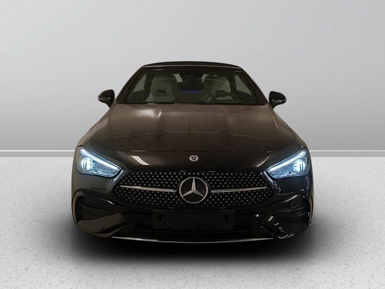 2 - Mercedes-Benz CLE 220 d Cabrio