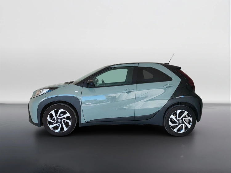 8 - Toyota Aygo X Aygo X 1.0 Trend 72cv