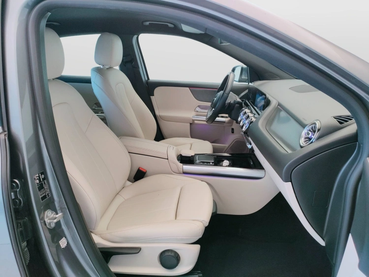 17 - Mercedes-Benz GLA 220 d Sport Plus 4matic auto