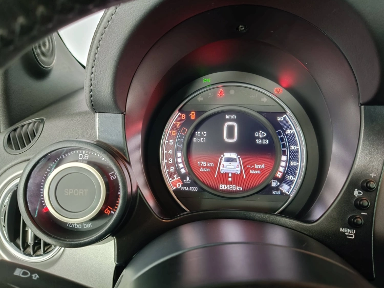 12 - Abarth 595 595C 1.4 t-jet Turismo 165cv my18