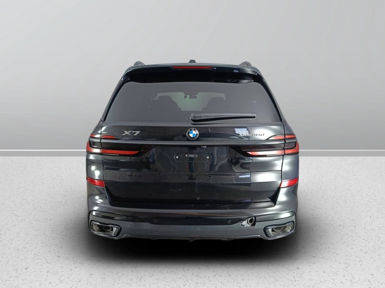 4 - BMW X7 BMW X7 xDrive40d