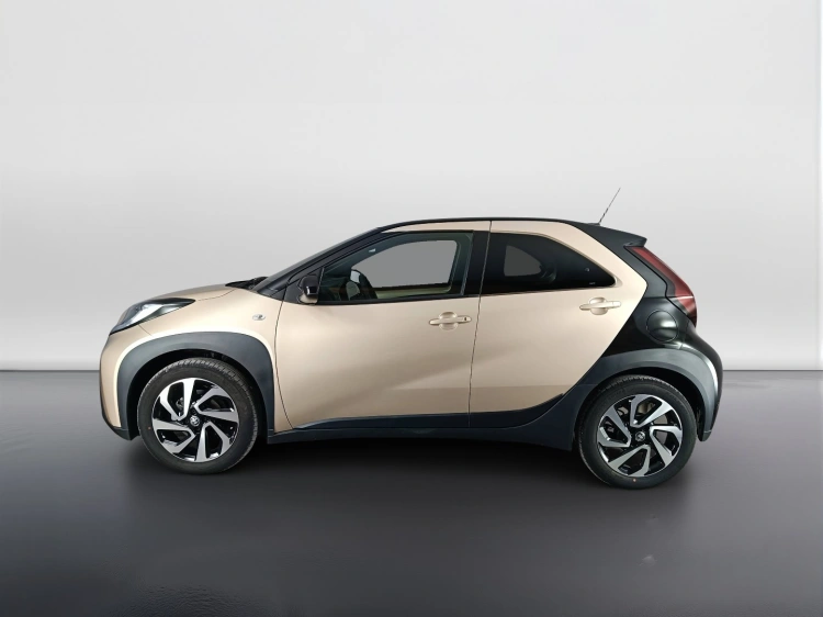 6 - Toyota Aygo X Aygo X 1.0 Trend 72cv s-cvt