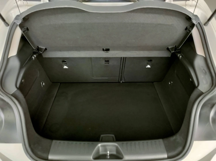 5 - Mercedes-Benz Classe A 180 d Sport Activity edition