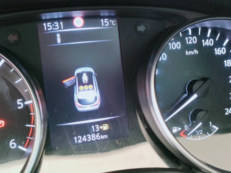 19 - Nissan Qashqai Qashqai 1.6 dci Tekna 4wd 130cv