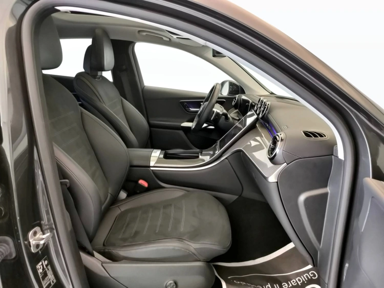 11 - Mercedes-Benz GLC 300 de phev AMG Line Premium Plus 4matic auto