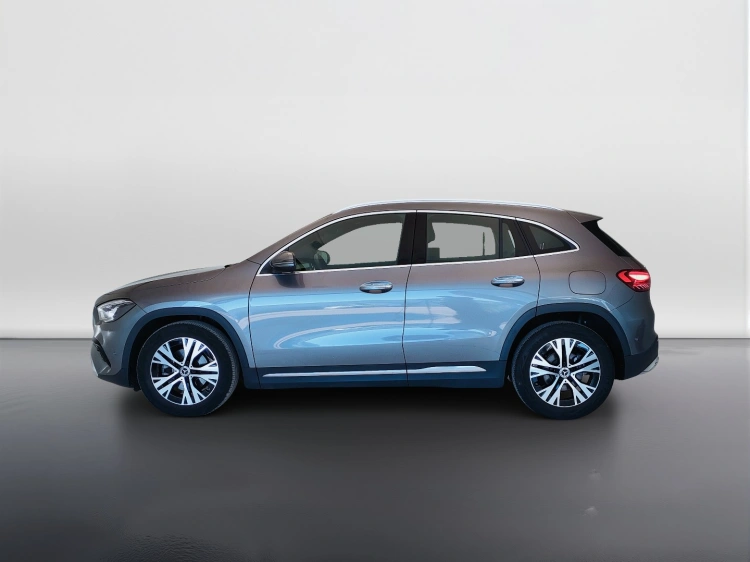8 - Mercedes-Benz GLA 180 d Progressive Advanced Plus auto