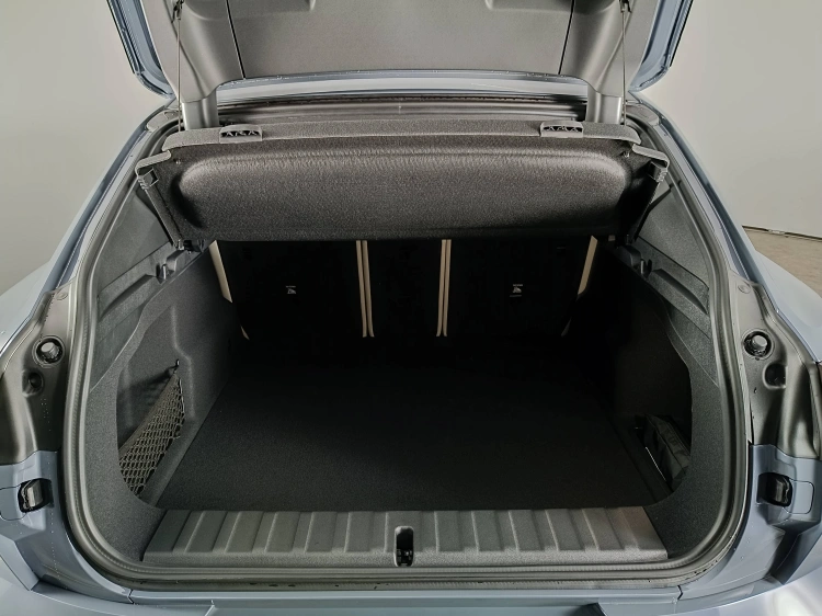 12 - BMW X2 BMW X2 sDrive18d