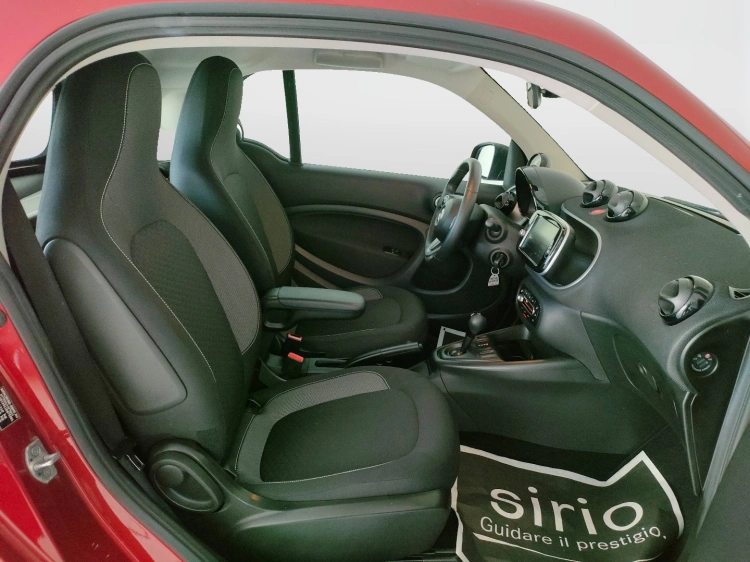 9 - smart fortwo Fortwo eq Passion 22kW
