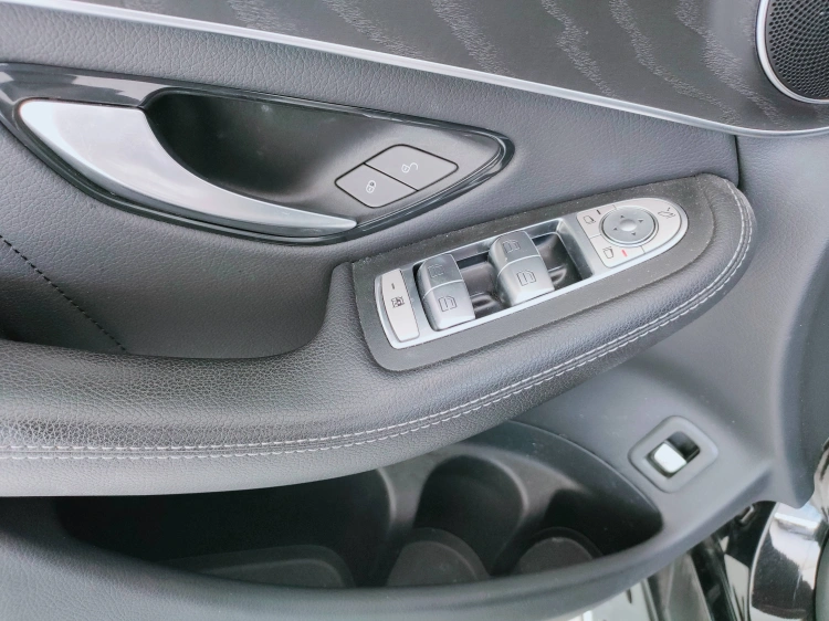 14 - Mercedes-Benz GLC Coupe 300 de phev Night Edition Plus 4matic auto