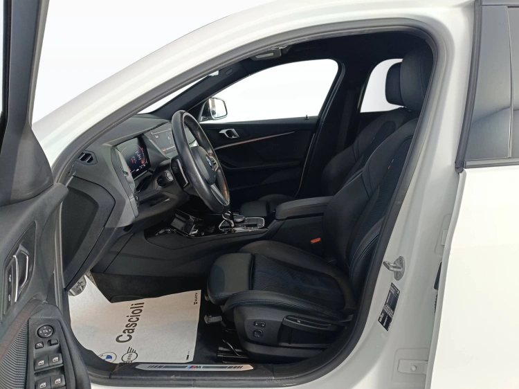 8 - BMW Serie 1 118d Msport auto