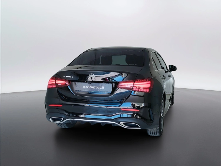5 - Mercedes-Benz Classe A 180 d Automatic