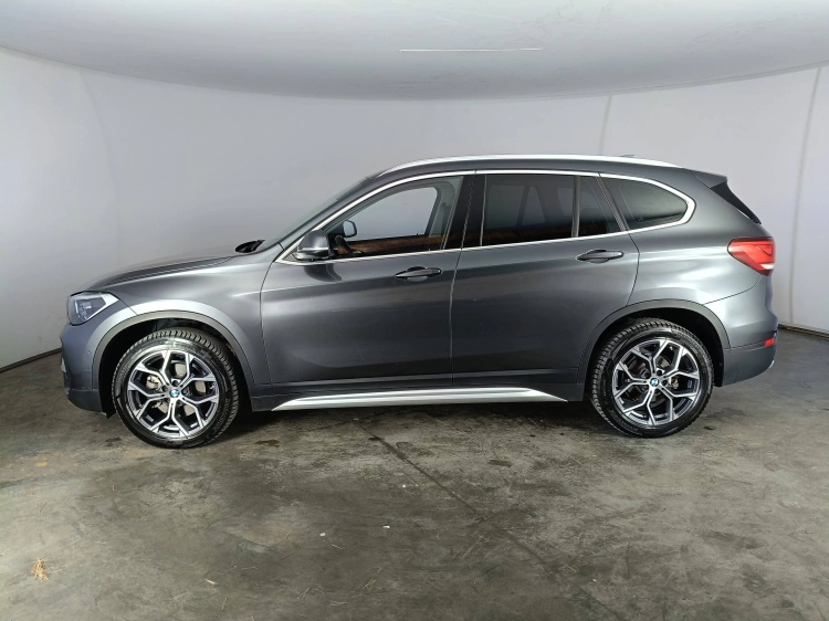 3 - BMW X1 X1 sdrive18d xLine auto