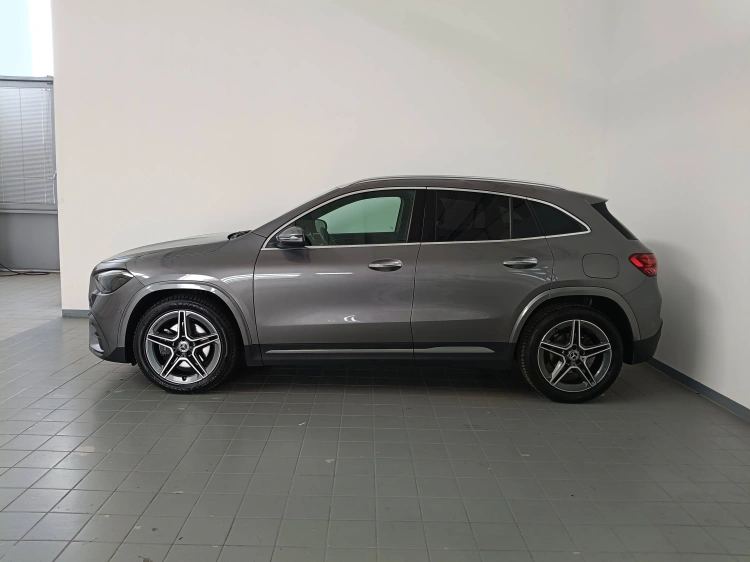 6 - Mercedes-Benz GLA 200 d AMG Line Premium 4matic auto
