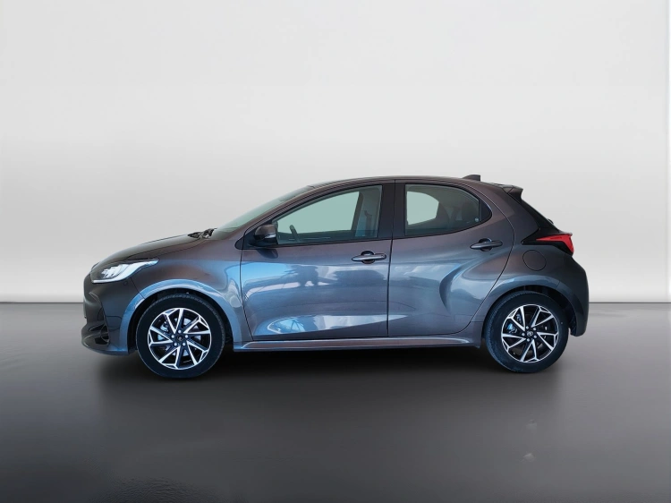 9 - Toyota Yaris Yaris 1.5h Trend