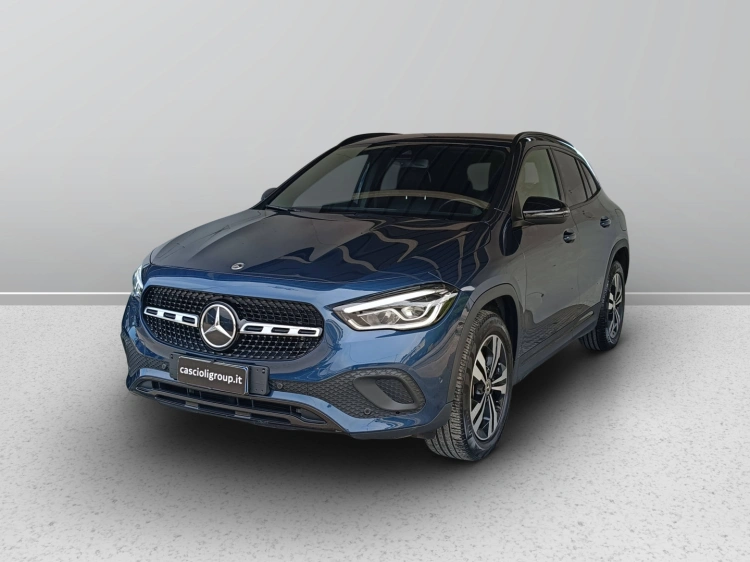 1 - Mercedes-Benz GLA 200 d Sport Plus 4matic auto