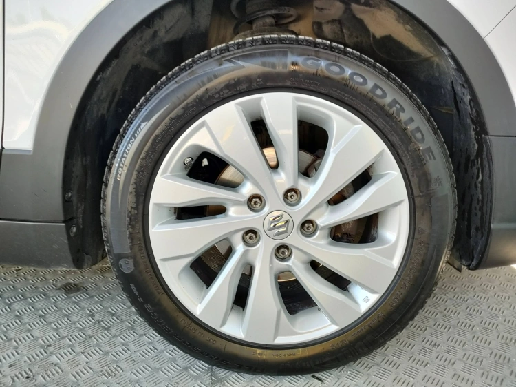 8 - Suzuki S S-Cross 1.4 boosterjet Cool s&s 4wd allgrip auto