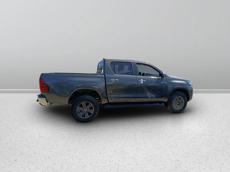 7 - Toyota Professional Hilux HILUX 2.8D A 48VDC4WD LNG MY25