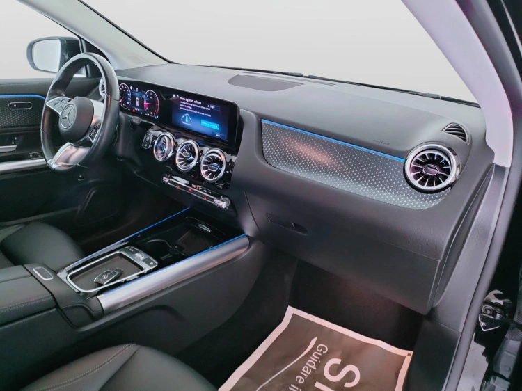 14 - Mercedes-Benz GLA 200 d Progressive Advanced Plus auto