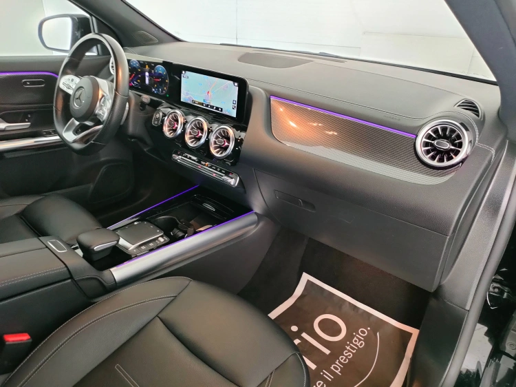 10 - Mercedes-Benz GLA 200 d Premium 4matic auto