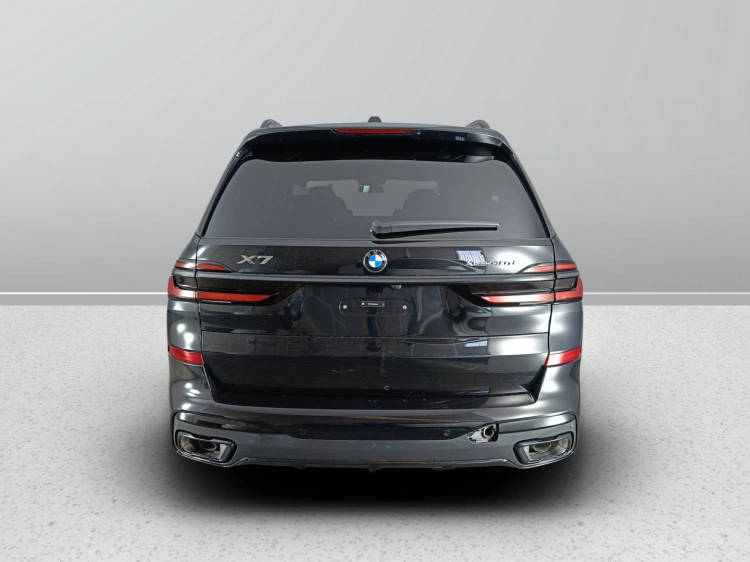 4 - BMW X7 BMW X7 xDrive40d
