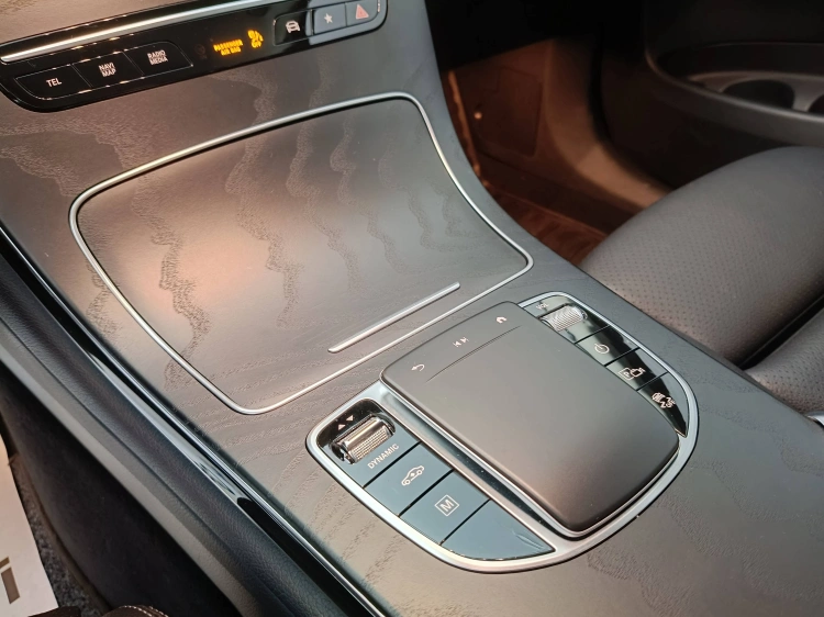 17 - Mercedes-Benz GLC 300 de phev (eq-power) Premium 4matic auto