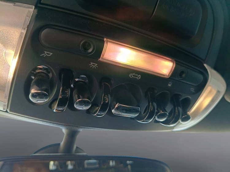 18 - MINI Cooper Mini Cabrio 2.0 Cooper S auto