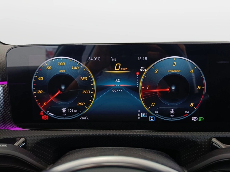 12 - Mercedes-Benz Classe A 180 d Sport Night edition auto