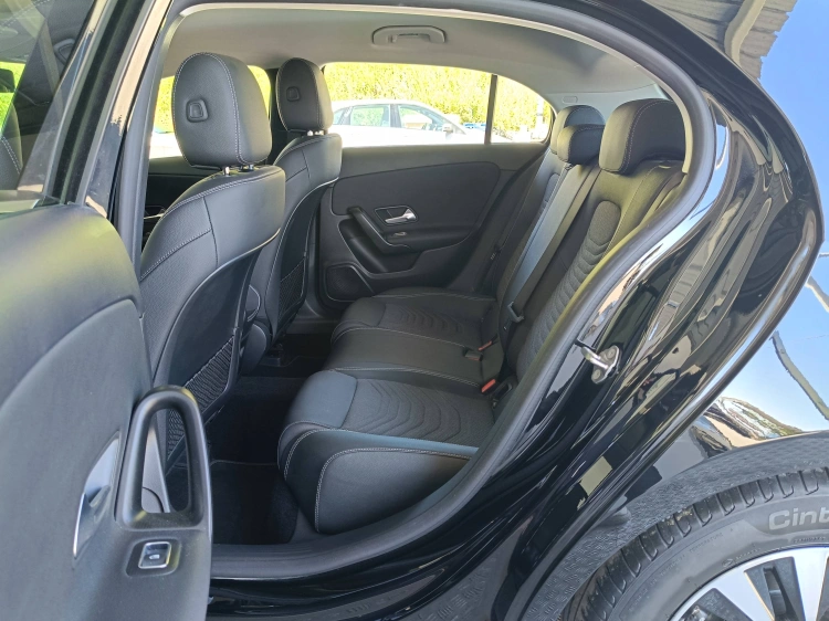 9 - Mercedes-Benz Classe A 180 d Advanced auto