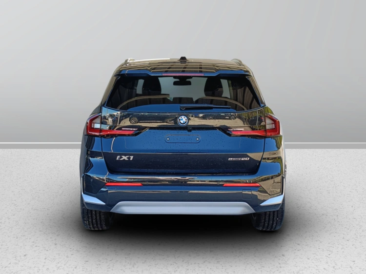 5 - BMW iX1 BMW iX1 eDrive20