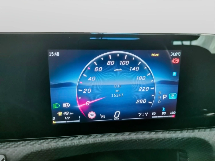 18 - Mercedes-Benz Classe A 180 d Advanced auto