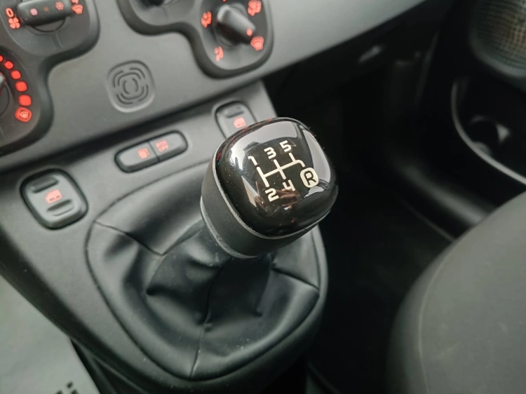 15 - Fiat Panda III 2021 Panda 1.2 easypower Sport Gpl s&s 69cv