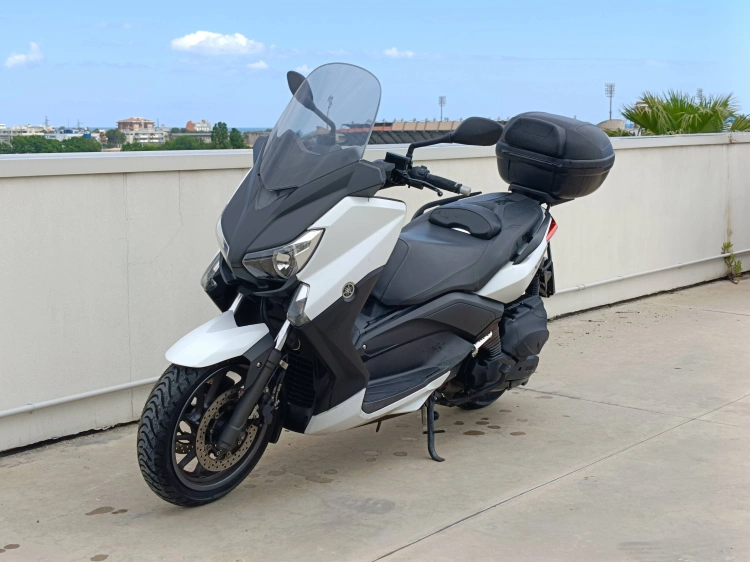 3 - Yamaha XMax X-Max 400