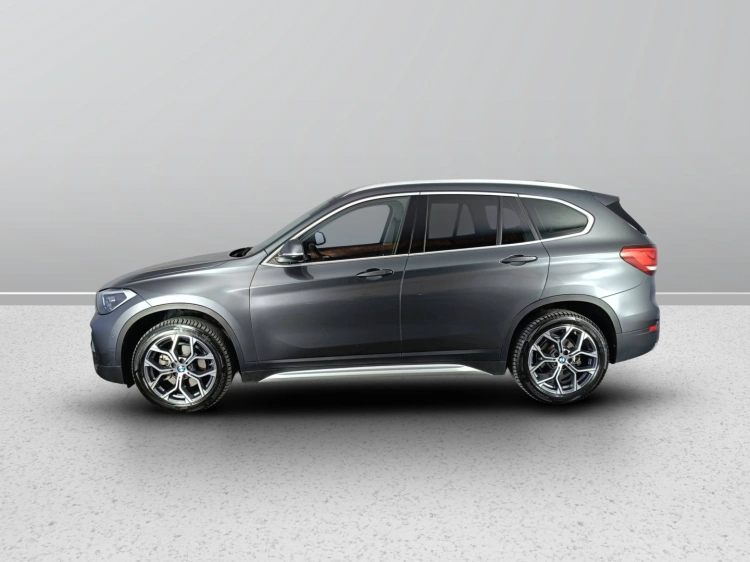 3 - BMW X1 X1 sdrive18d xLine auto