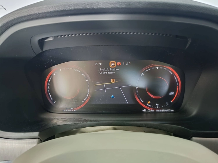 14 - Volvo V90 V90 2.0 D4 Momentum Business Pro awd geartronic