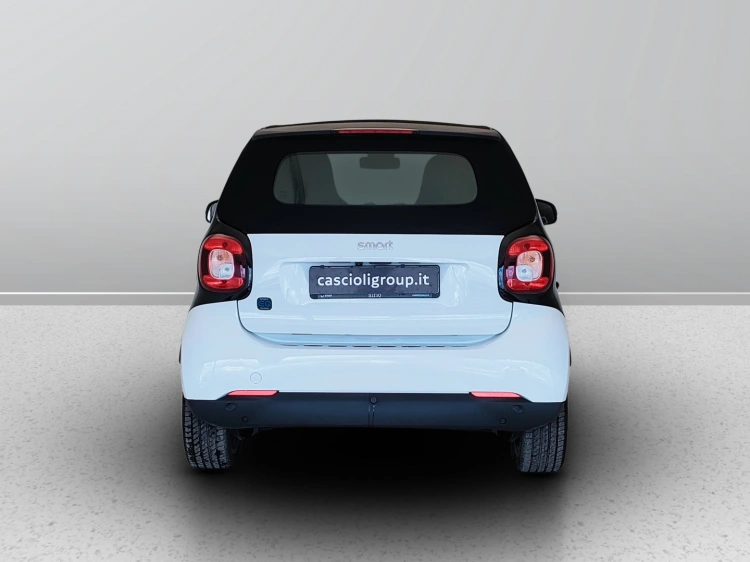 4 - smart fortwo Fortwo Cabrio eq Pulse 22kW