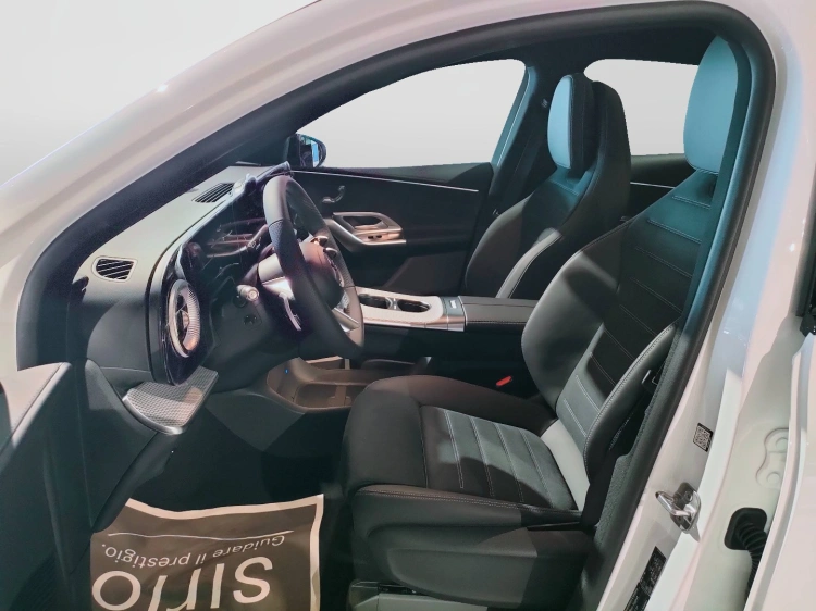 11 - Mercedes-Benz GLC 400 4MATIC con tecnologia EQ