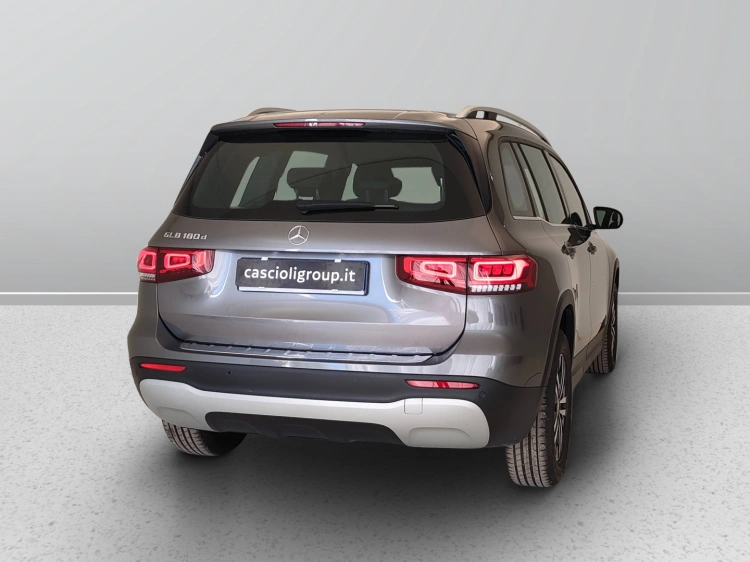 6 - Mercedes-Benz GLB 180 d Business Extra auto